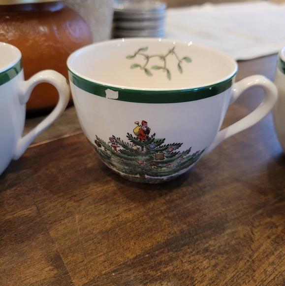 (4) Spode Christmas Tea/Coffee Cups - Picture 7 of 7